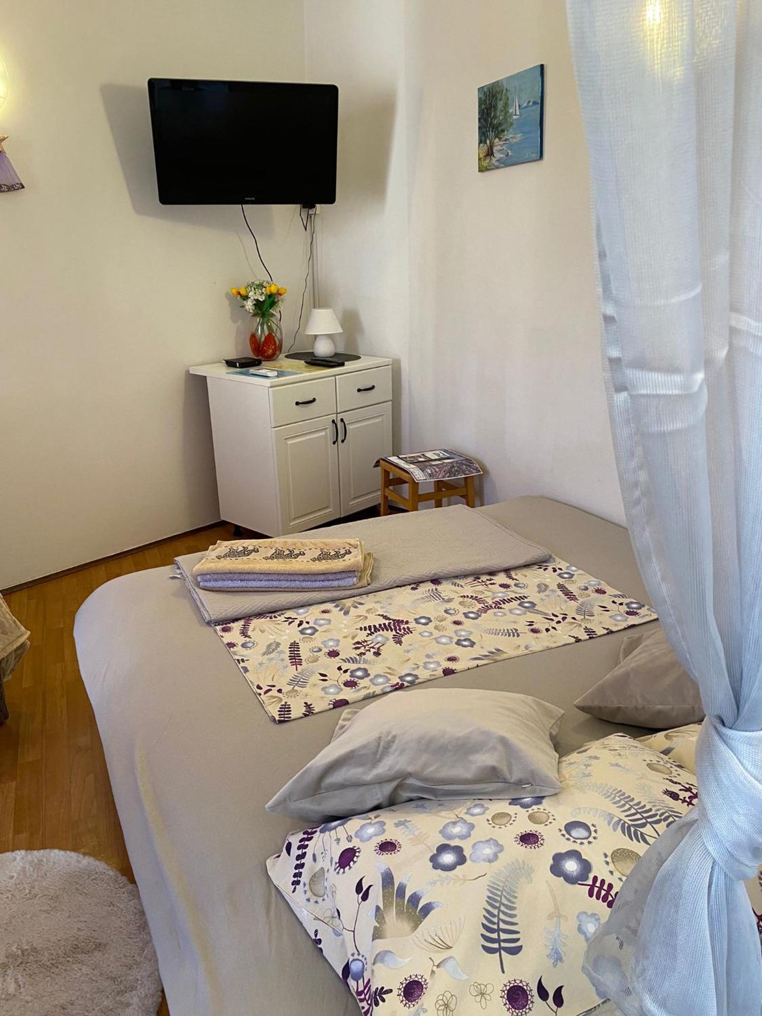 Bright And Charming Studio Apartment Fiume Kültér fotó